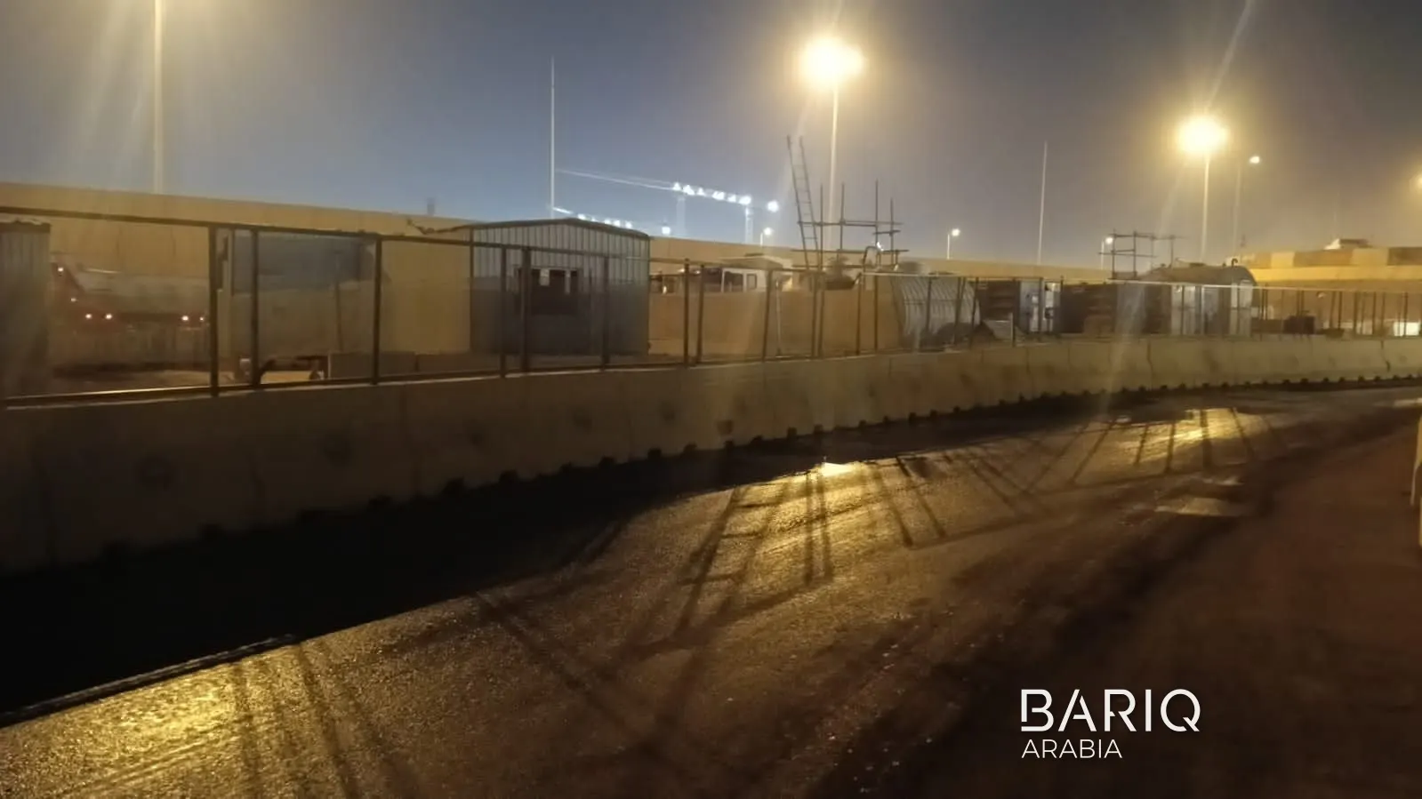 A row of New Jersey concrete barriers on King Khalid Road, Diriyah